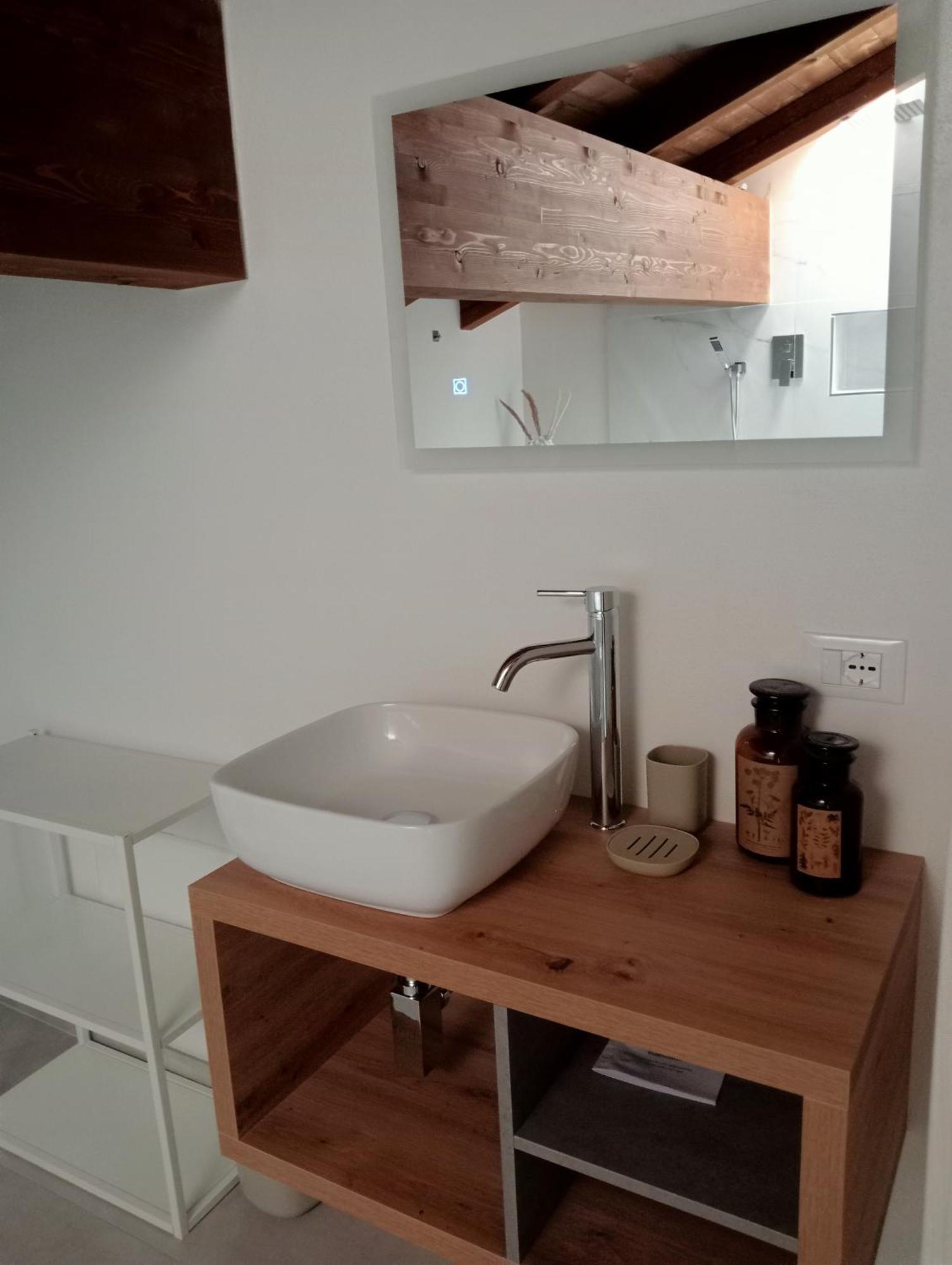 Bed and Breakfast Casale Monte Valestra Bebbio Zimmer foto