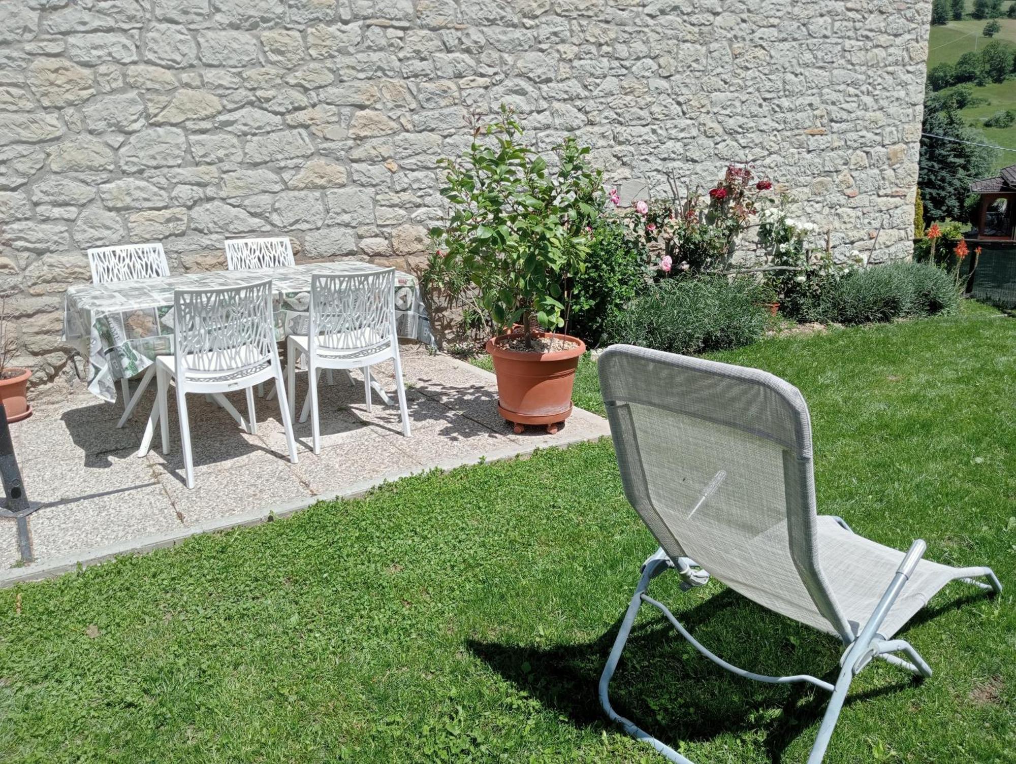 Bed and Breakfast Casale Monte Valestra Bebbio Zimmer foto